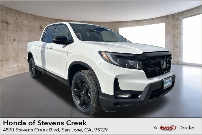 2025 Honda Ridgeline Black Edition photo 1