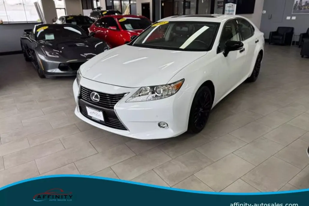 2015 Lexus ES 350 photo 1