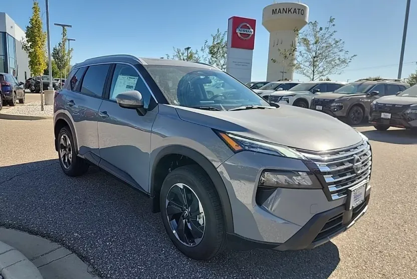 2026 Nissan Rogue SV photo 1