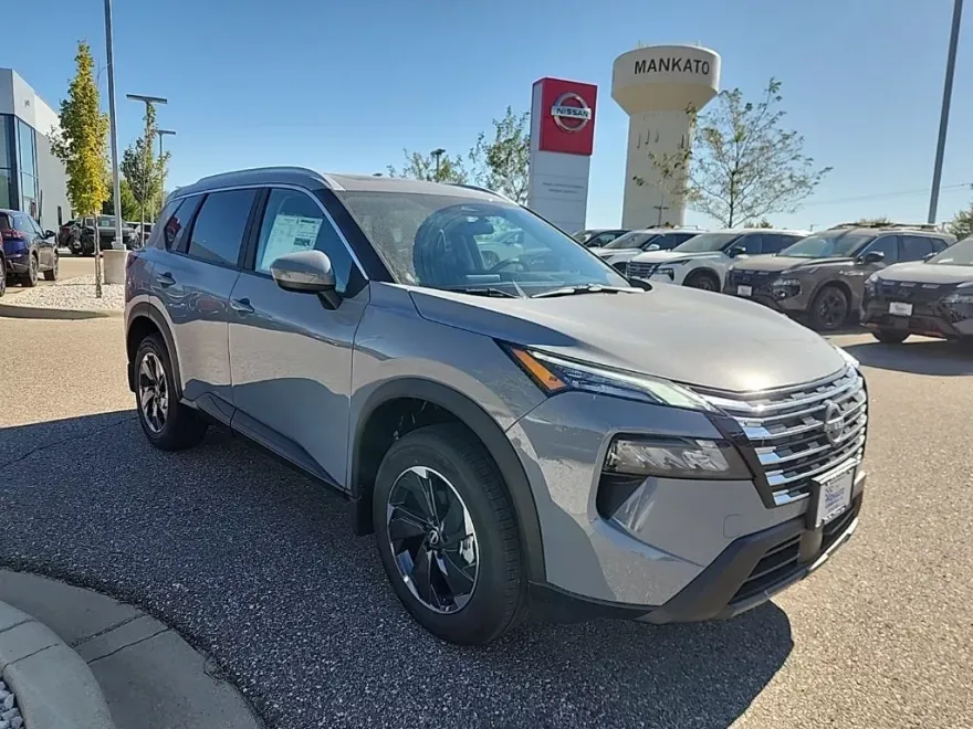 2026 Nissan Rogue SV photo 1