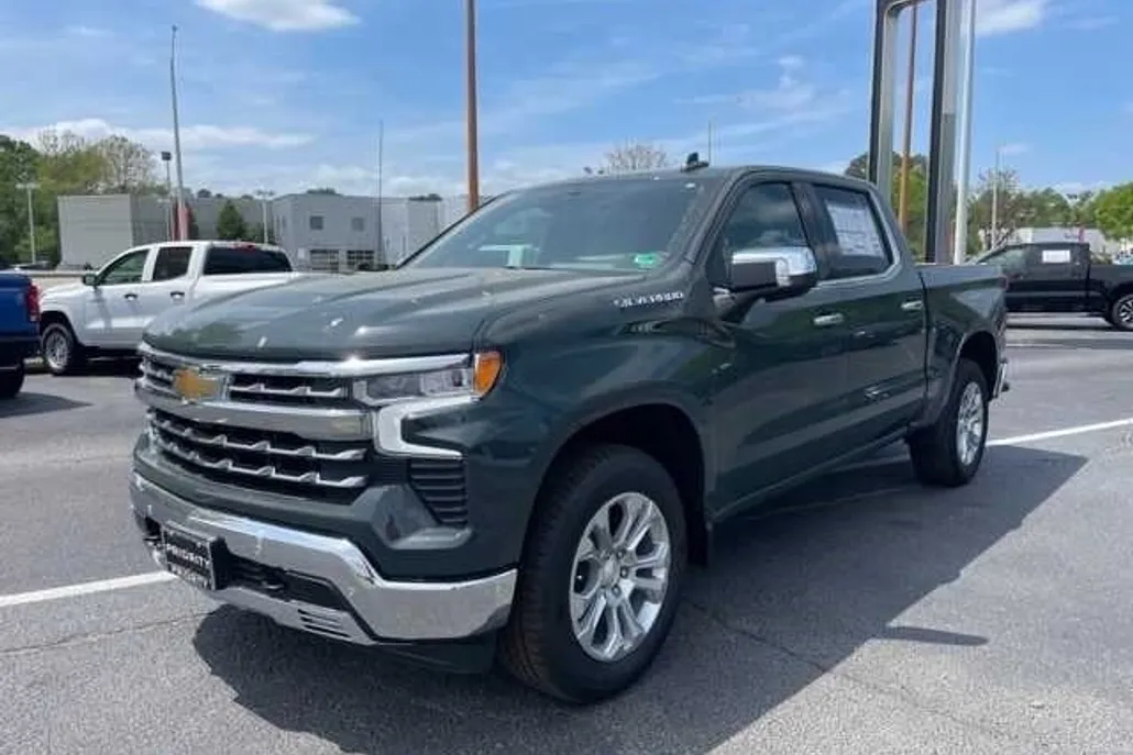 2025 Chevrolet Silverado 1500 LTZ photo 1