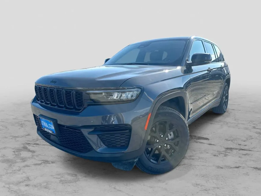 2024 Jeep Grand Cherokee Laredo photo 1
