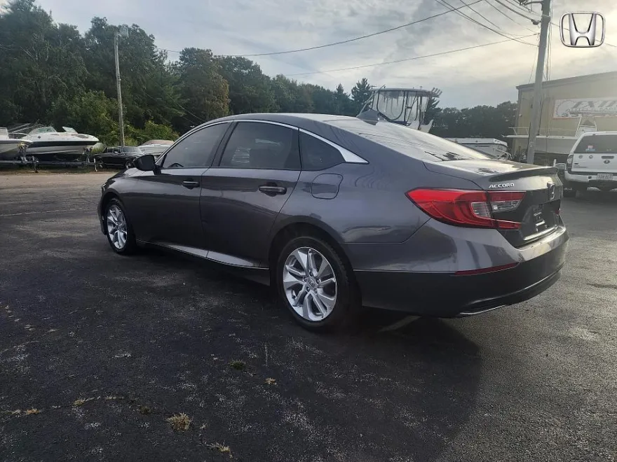 2019 Honda Accord LX 1.5T photo 1
