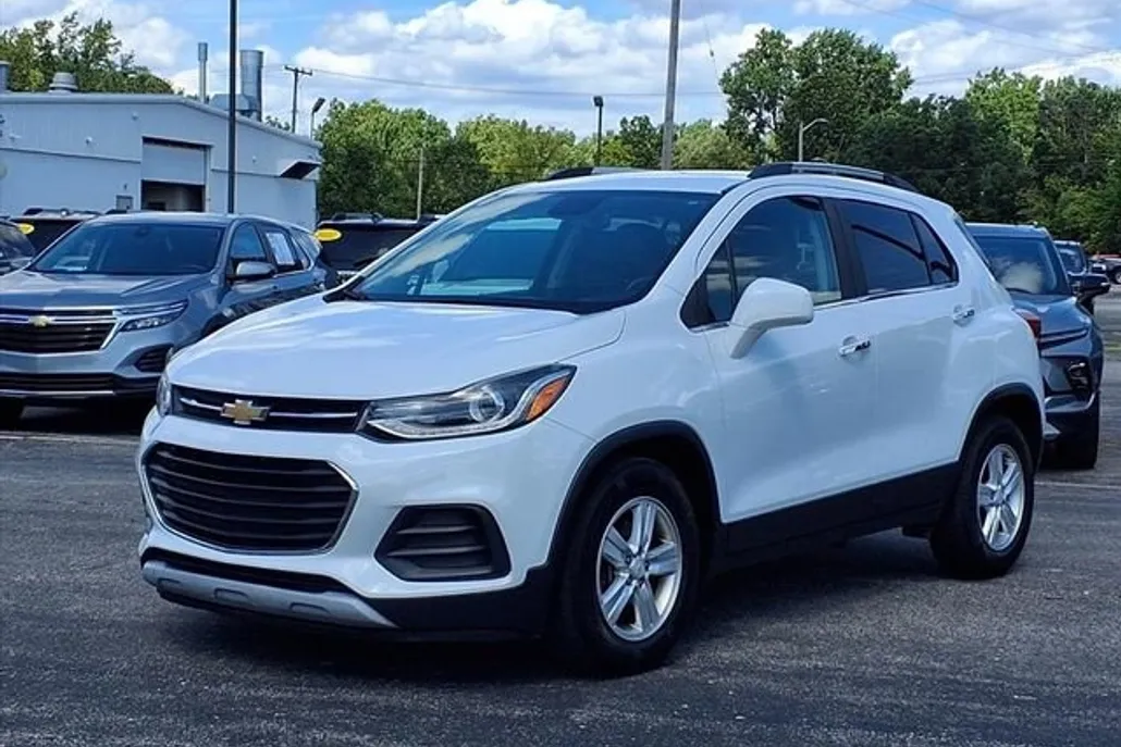 2017 Chevrolet Trax LT photo 1
