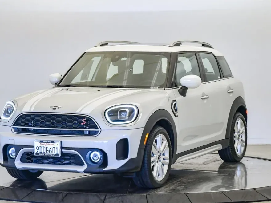 2023 Mini Countryman S photo 1