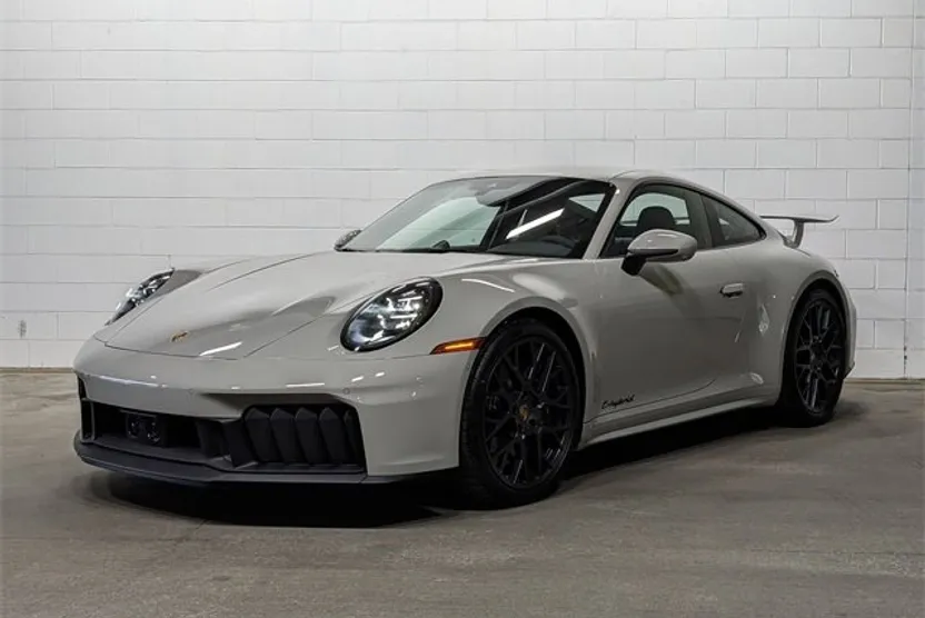 2025 Porsche 911 GTS photo 1
