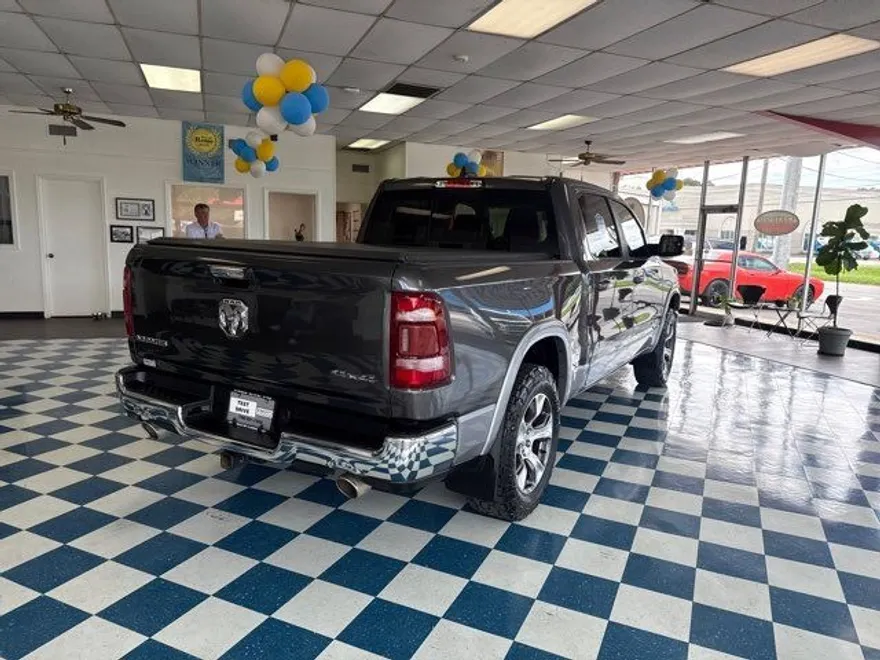 2019 Ram 1500 Laramie photo 1
