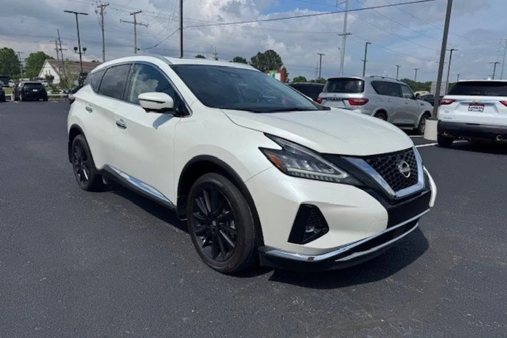 2023 Nissan Murano Platinum photo 1