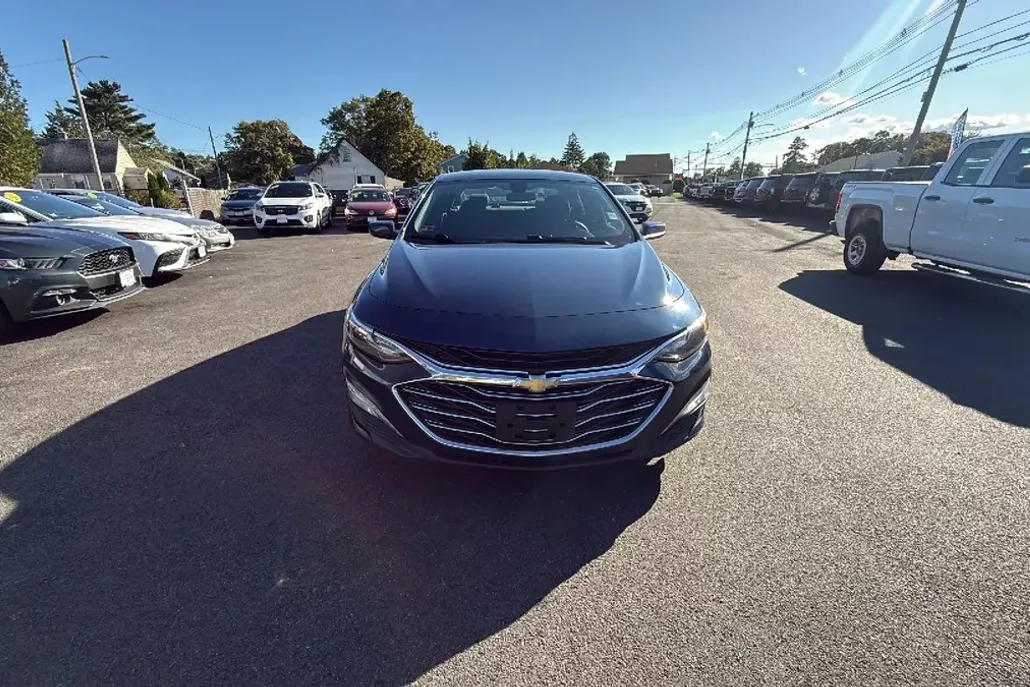 2020 Chevrolet Malibu 1LT photo 1