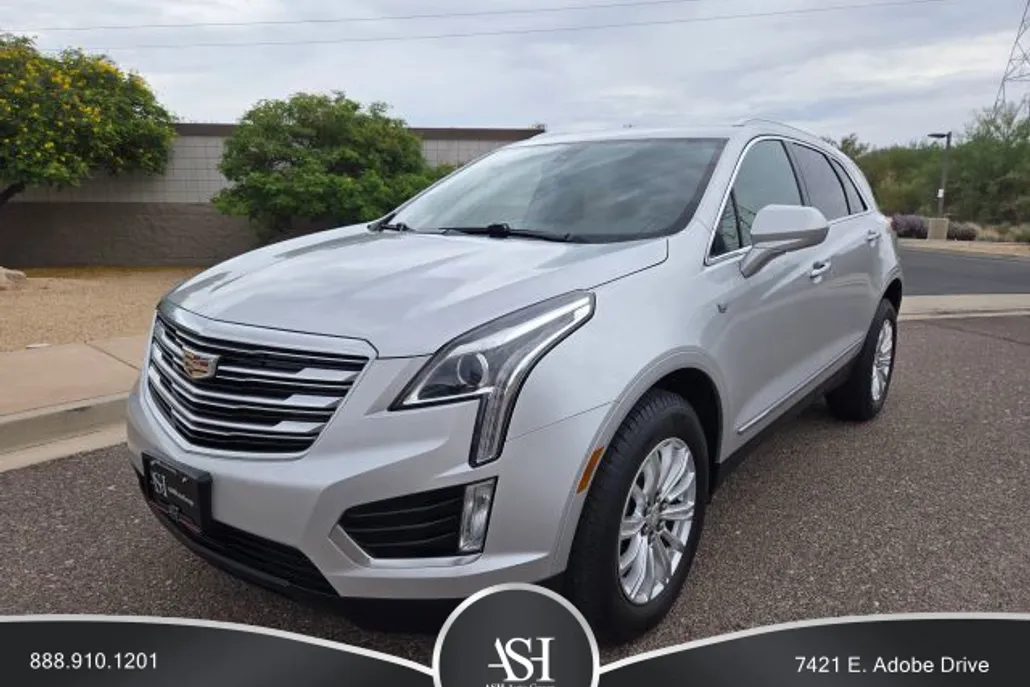 2018 Cadillac XT5 Sport photo 1