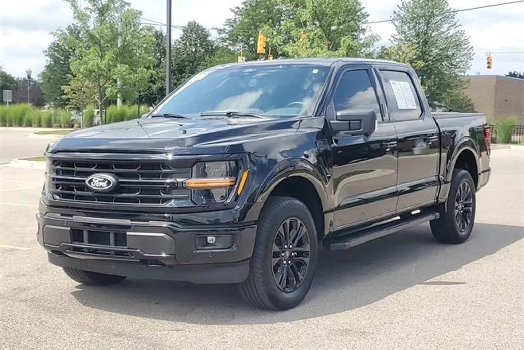 2024 Ford F-150 XLT photo 1