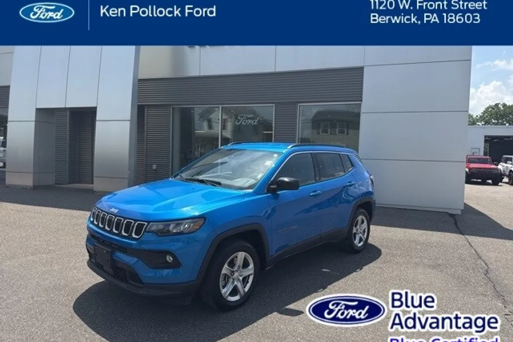 2024 Jeep Compass Latitude photo 1