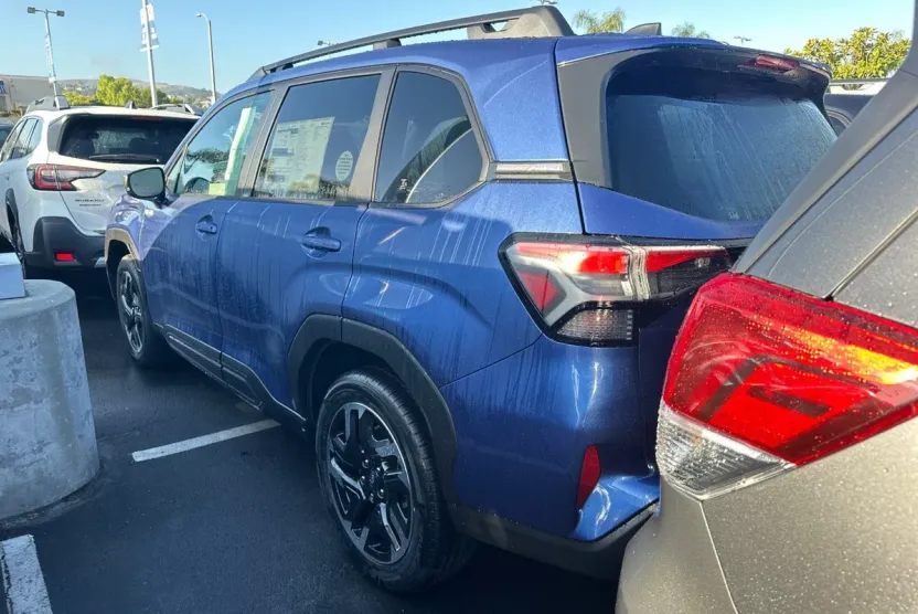 2025 Subaru Forester Limited photo 1