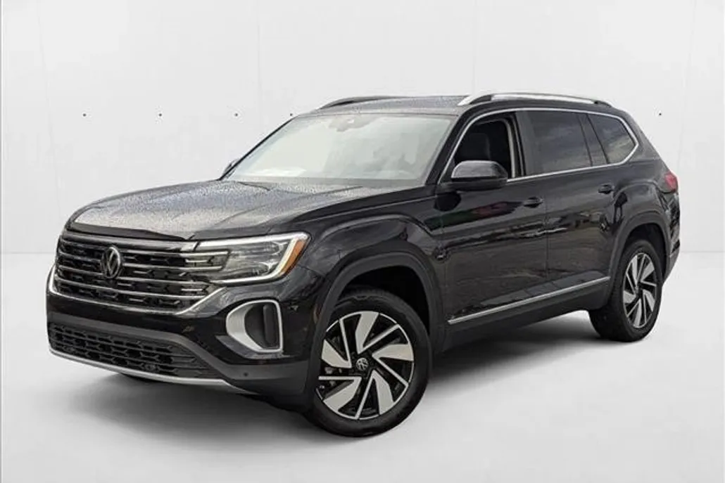 2024 Volkswagen Atlas SEL photo 1