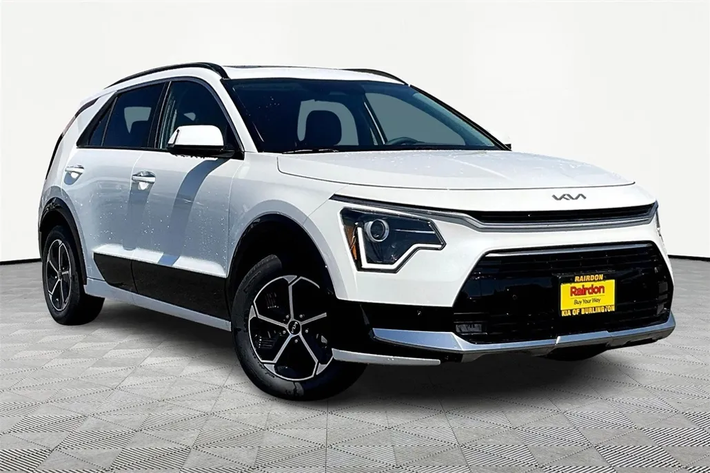 2025 Kia Niro SX photo 1