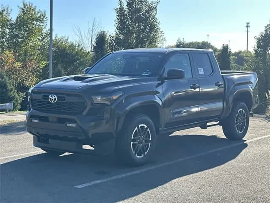 2025 Toyota Tacoma TRD Sport photo 1