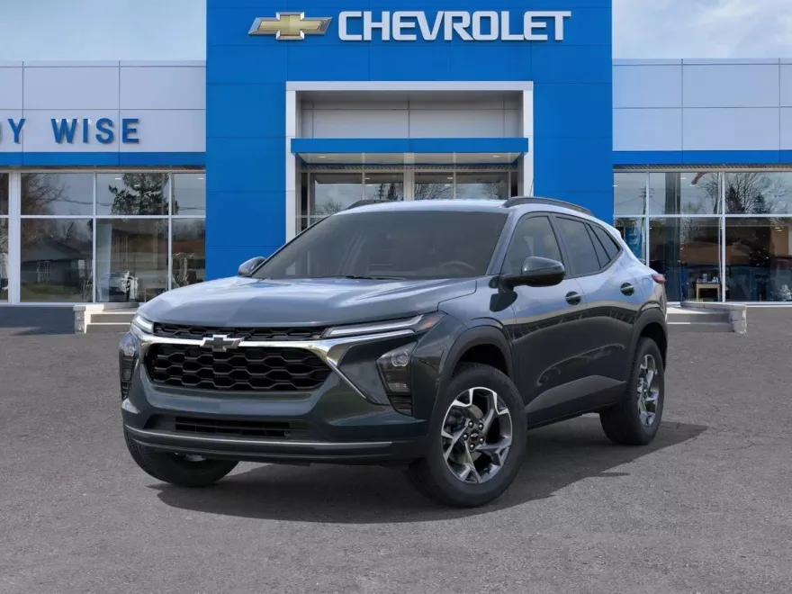 2025 Chevrolet Trax photo 1