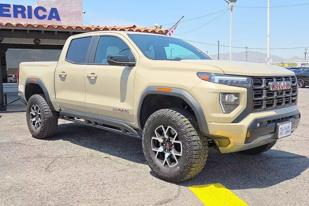 2023 Gmc Canyon AT4X photo 1