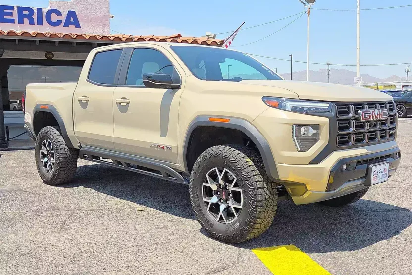2023 Gmc Canyon AT4X photo 1
