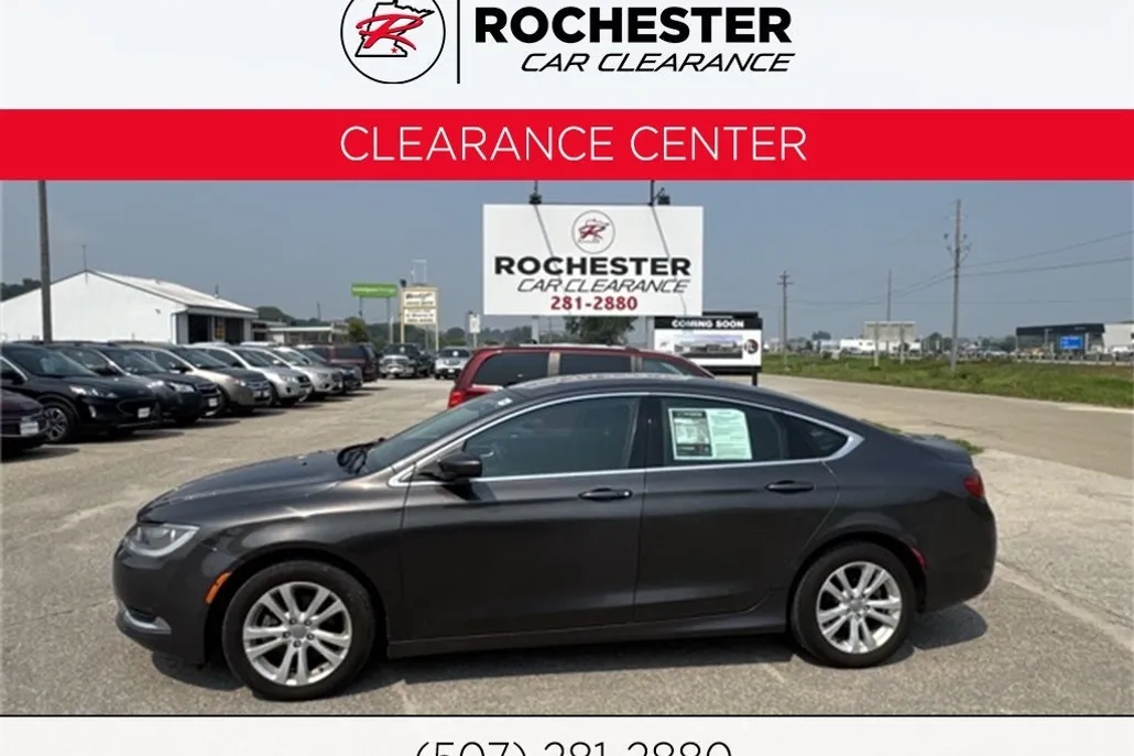 2015 Chrysler 200 Limited photo 1