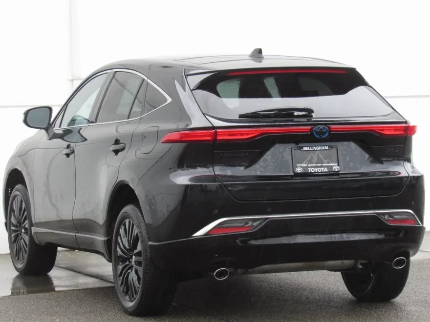 2024 Toyota Venza photo 1