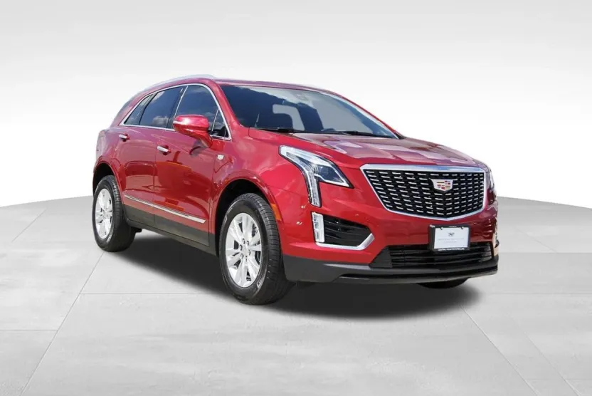 2025 Cadillac XT5 Luxury photo 1