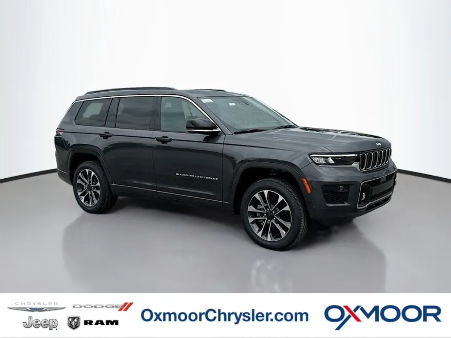 2025 Jeep Grand Cherokee Overland photo 1