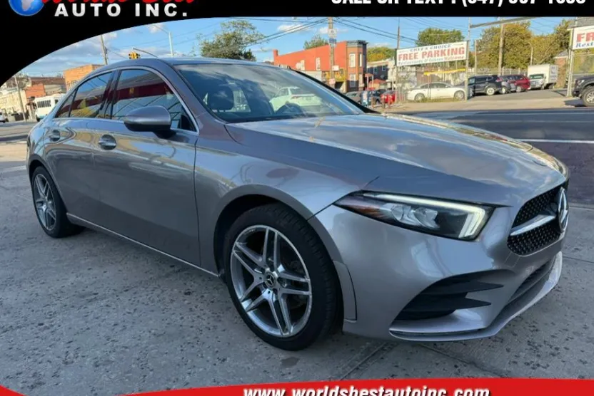 2019 Mercedes Benz A 220 photo 1