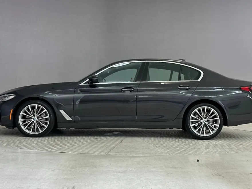 2022 Bmw 530i photo 1