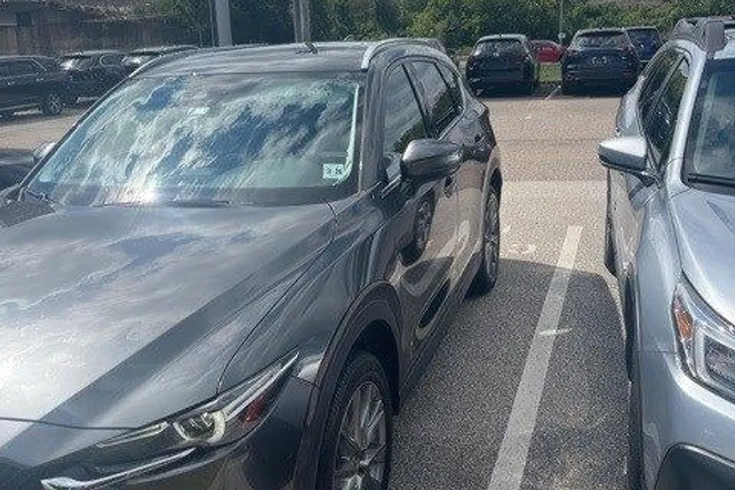 2021 Mazda CX-5 Grand Touring photo 1