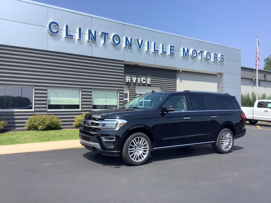 2023 Ford Expedition MAX Limited photo 1
