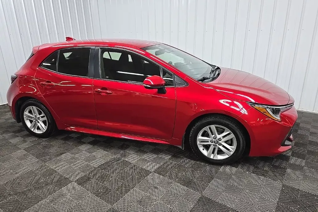 2021 Toyota Corolla SE photo 1