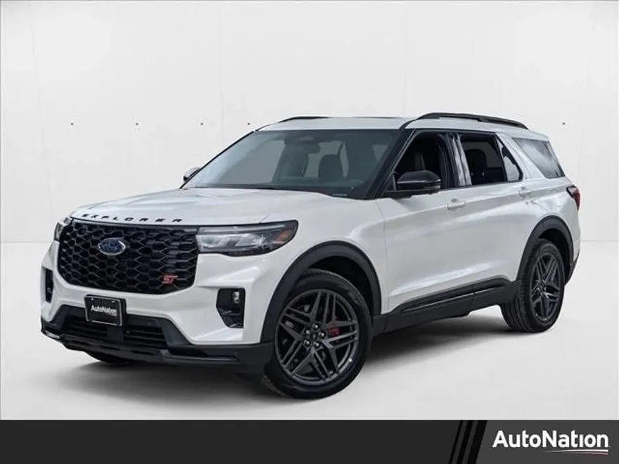 2025 Ford Explorer ST photo 1