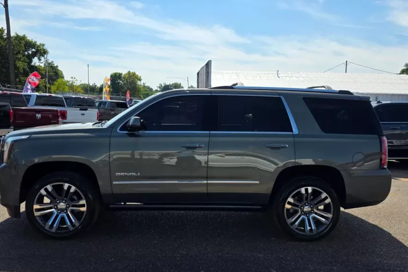 2018 Gmc Yukon Denali photo 1