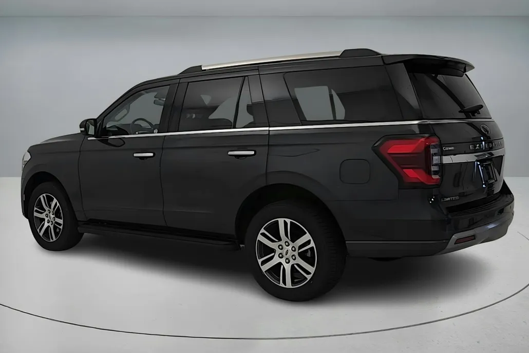 2024 Ford Expedition Limited photo 1