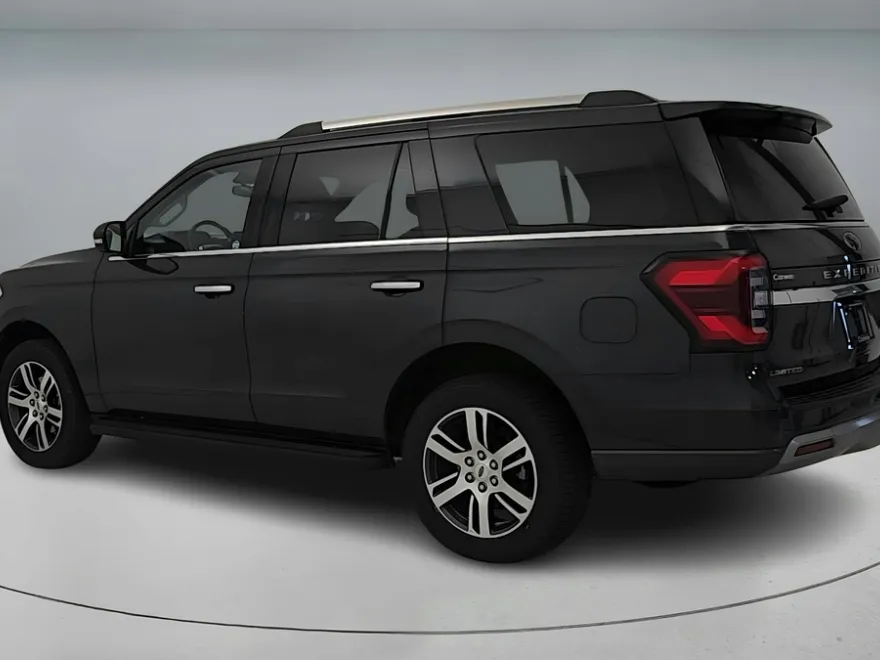 2024 Ford Expedition Limited photo 1