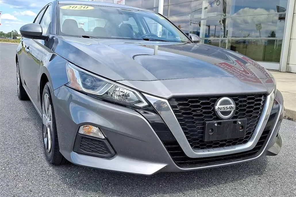 2020 Nissan Altima 2.5 S photo 1