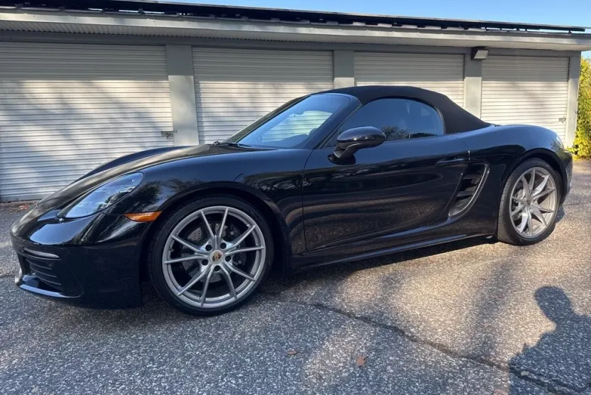 2024 Porsche Boxster photo 1