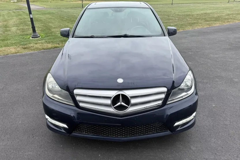 2013 Mercedes Benz C 300 photo 1