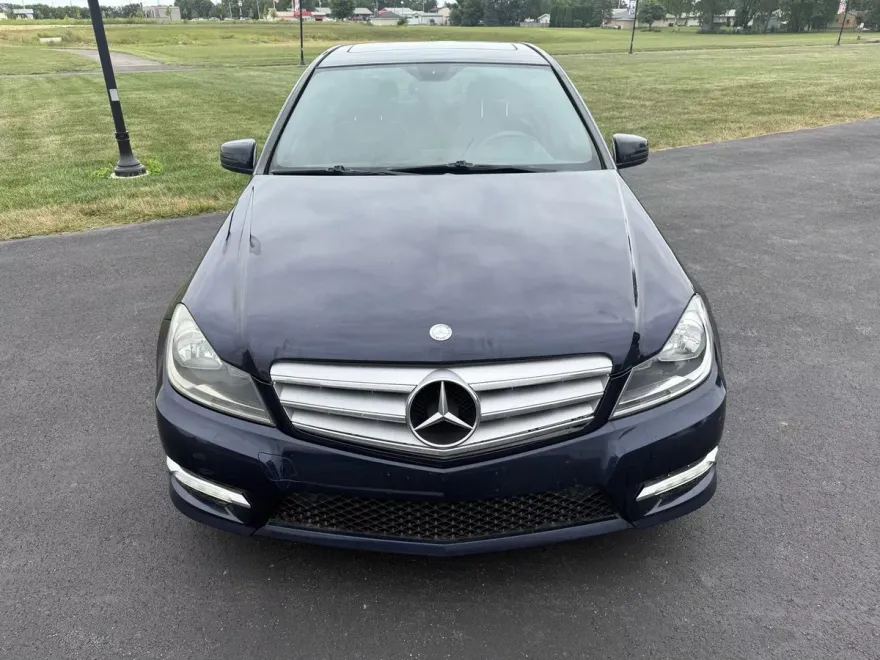 2013 Mercedes Benz C 300 photo 1