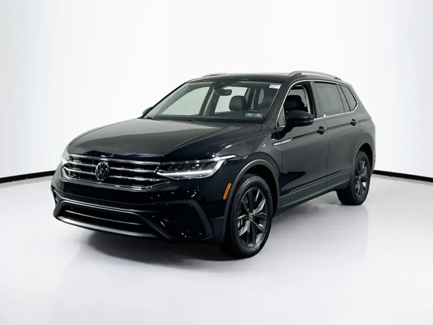 2022 Volkswagen Tiguan SE photo 1