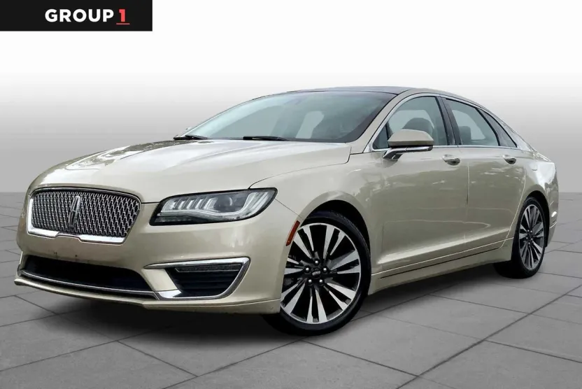 2017 Lincoln MKZ Reserve photo 1
