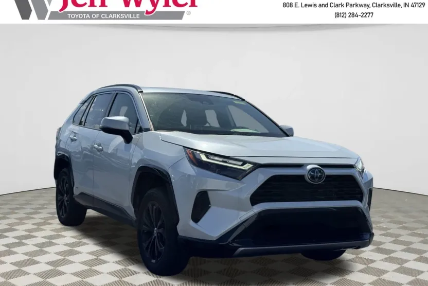 2024 Toyota RAV4 Hybrid SE photo 1