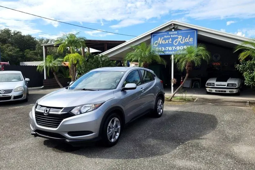 2018 Honda HR-V LX photo 1