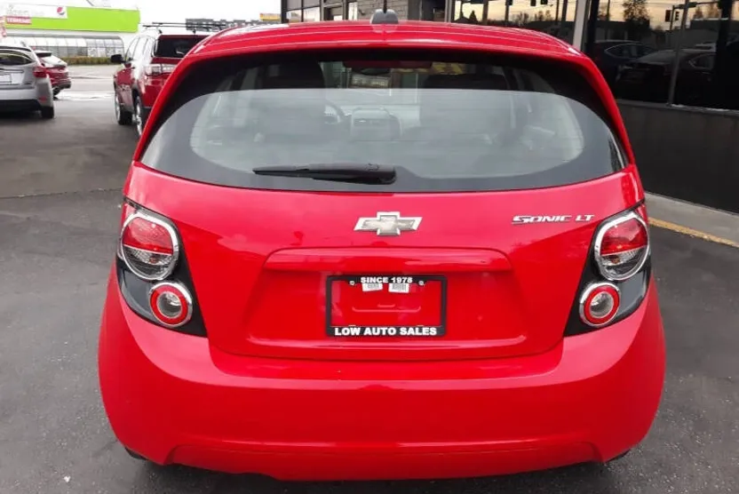 2015 Chevrolet Sonic LT photo 1
