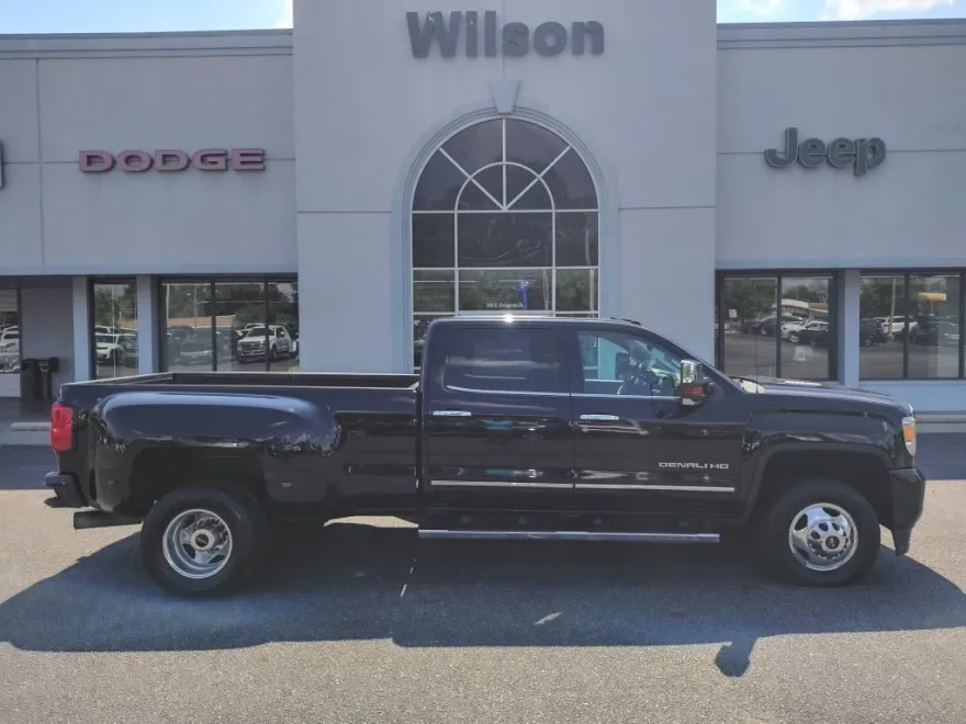 2016 Gmc Sierra 3500 Denali photo 1