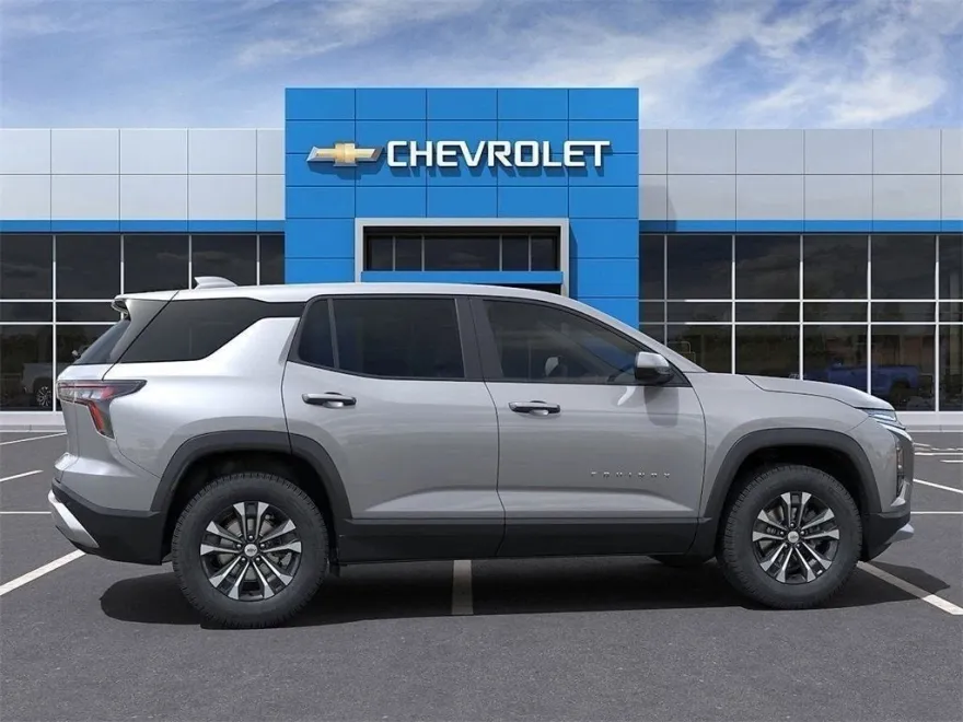 2025 Chevrolet Equinox LT photo 1