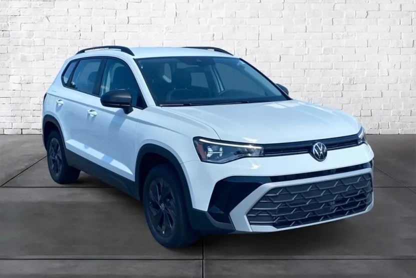 2025 Volkswagen Taos S photo 1