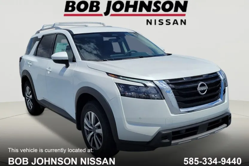 2025 Nissan Pathfinder SL photo 1