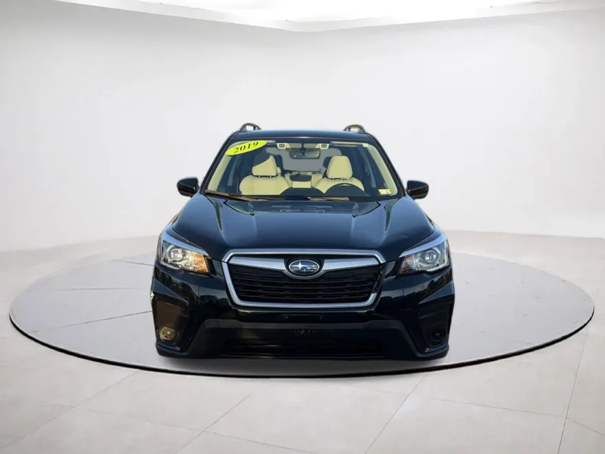 2019 Subaru Forester 2.5i Premium photo 1
